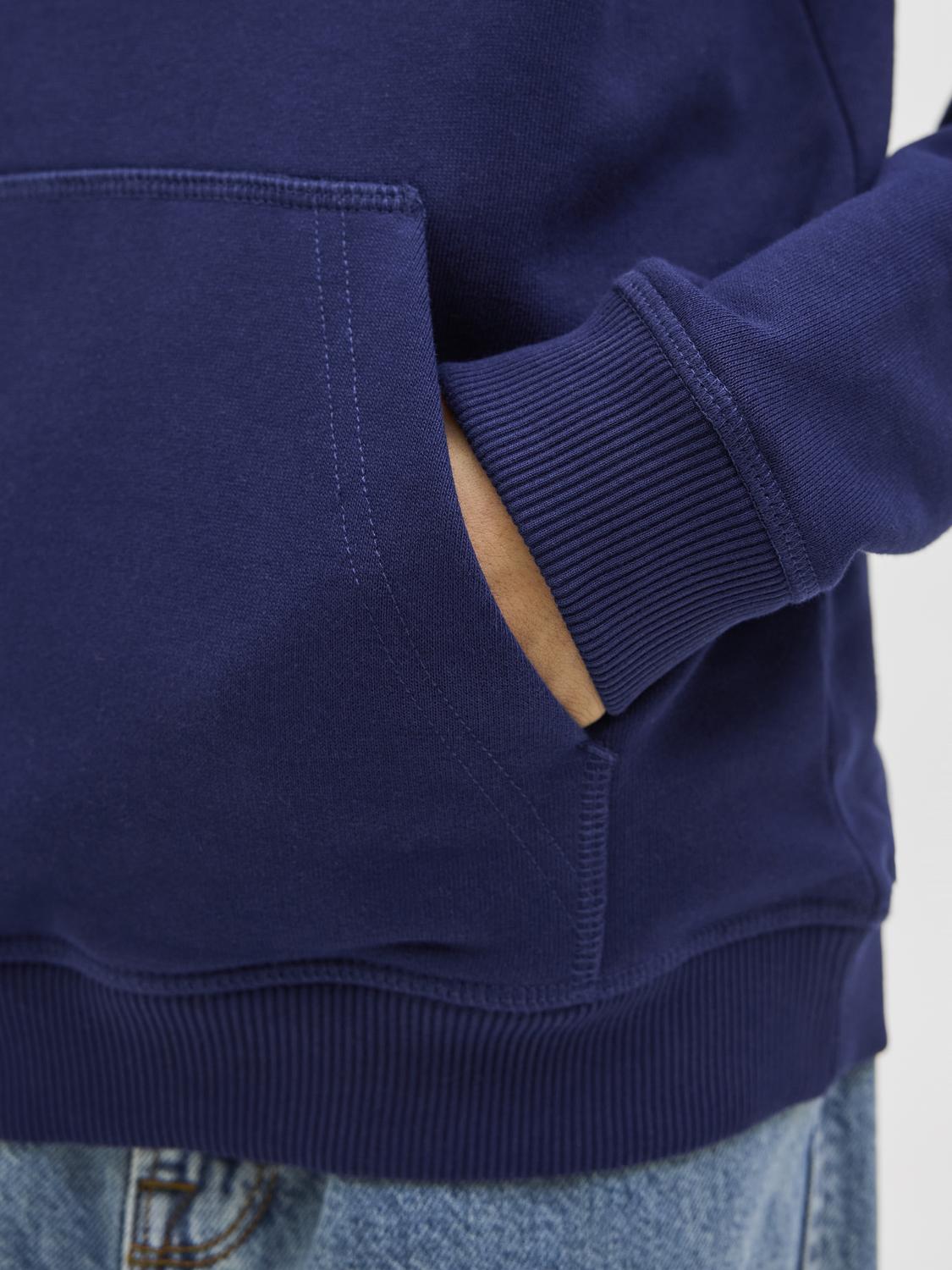 model_shot-detail